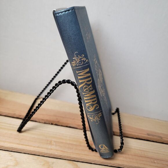 BOOK Mr. & Mrs. 366 Devotions for Couples - in LuxLeather - Leather Bound NEW - Picture 3 of 5